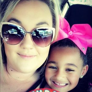 Meet your Posher, Kimberlee